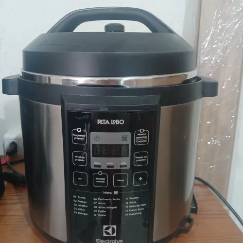 Panela de Pressão Elétrica