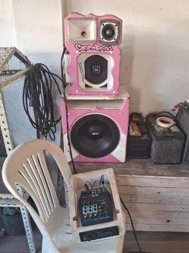 Vendo som automotivo completo