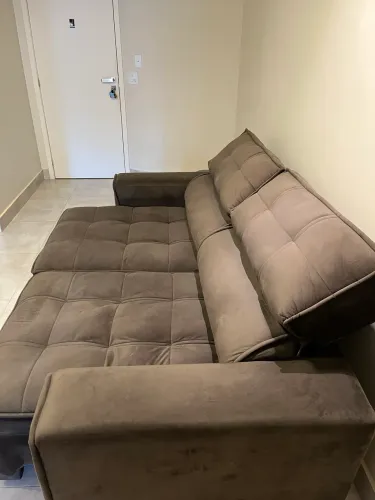 Sofá Reclinável e Retrátil