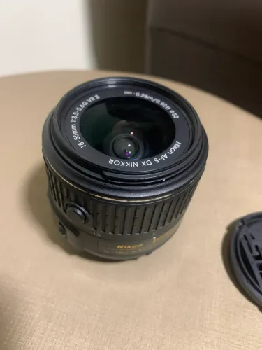 Vendo Máquina Fotográfica Nikon - NOVA!