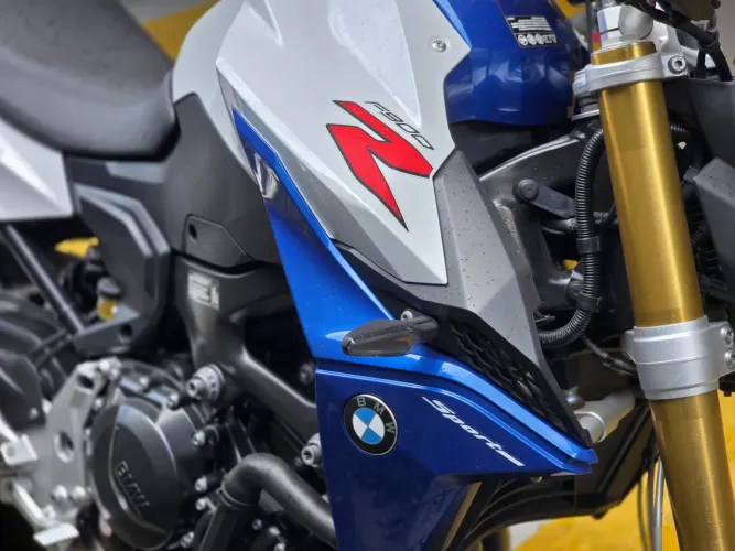 ? BMW F 900 R SPORT PLUS 2024