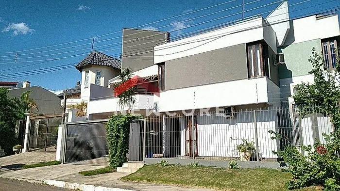 Casa em Rua Marco Aurélio Hidalgo - Nossa Senhora das Graças - Canoas/RS