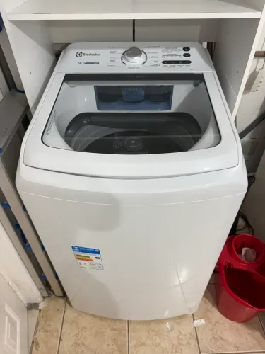 Máquina de lavar 14kg Eletrolux