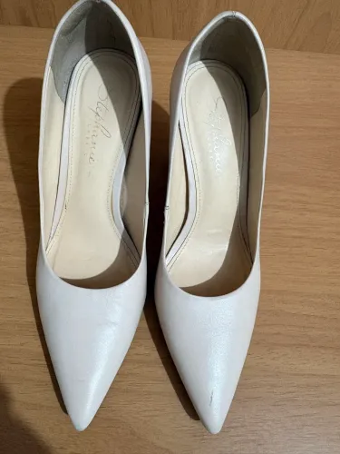 Scarpin off white número 37