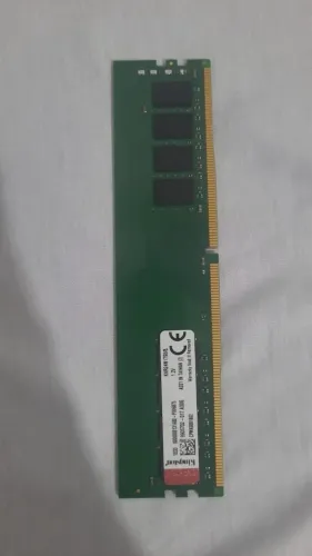 Vendo memória RAM Kingston 8GB DDR4 funcionando perfeitamente