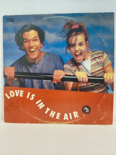 LP vinil Love Is In The Air 3, coletânea rara, 1996