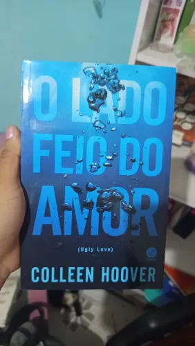 Livro " O lado feio do amor"