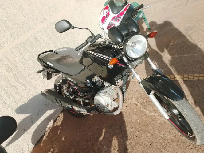 Vende se uma moto YBR ano 2014
