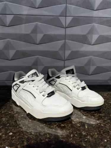 Tênis Puma Slipstream (Branco e Preto)