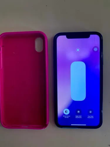 iPhone XR 64GB - R$ 600