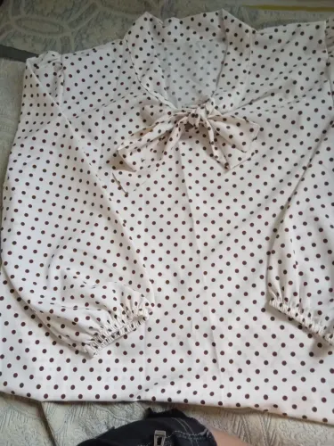 Blusa cola alta de bolinha tamanho m