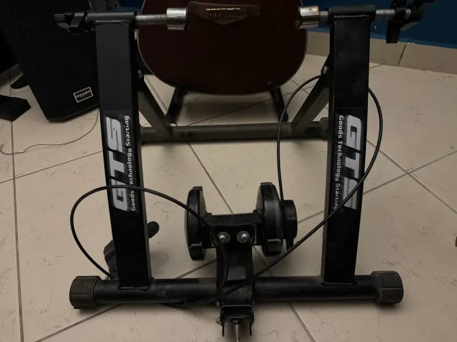 Vendo rolo de treino GTS estático com regulagem de resistência - magnético