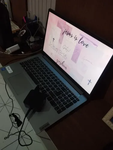 Vende-se Notebook Lenovo