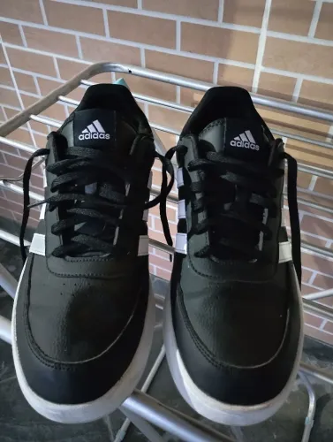 Tênis Adidas Tamanho 44 