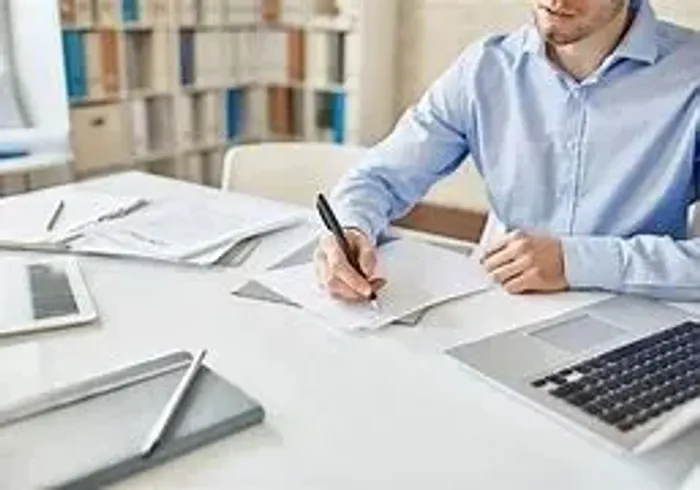 Revisor de documento e Tradutor