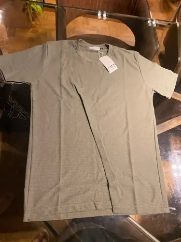 Camiseta Zara Man Texturizada Waffle Verde Militar - Tam G (Nova Com Tag)
