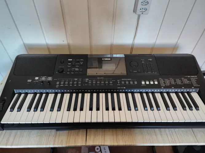 Teclado Yamaha psr e463 (aceito troca)