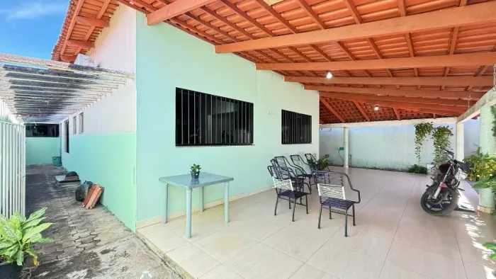 CASA À VENDA - 1006 SUL