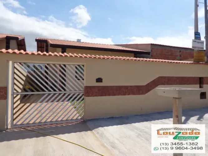 Casa para Locação em Peruíbe, Caraguava, 2 dormitórios, 1 suíte, 1 banheiro, 2 vagas