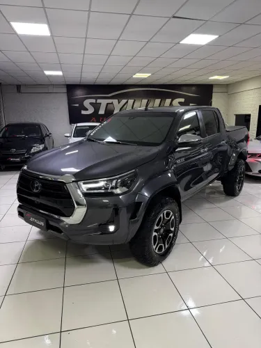 Toyota Hilux CD SRX 4X4 2.8 TDI 16V Diesel Aut. 2024