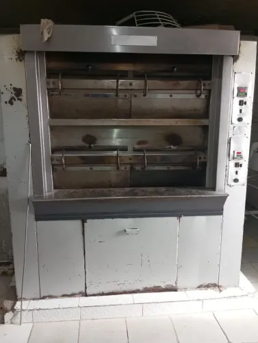 Forno a lenha para pães e pizzas