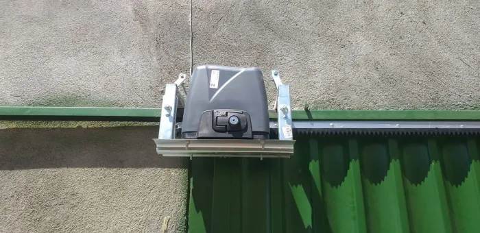 O MELHOR DO MERCADO, MOTOR ROSSI JÁ INSTALADO COM 2 CONTROLES.