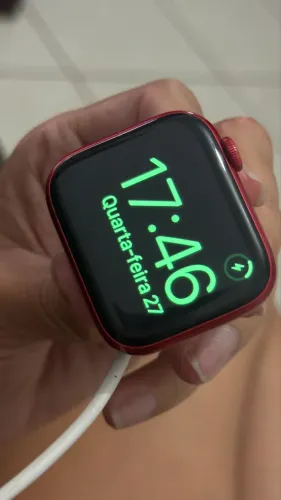 Apple Watch Series 6 44 mm vermelho.