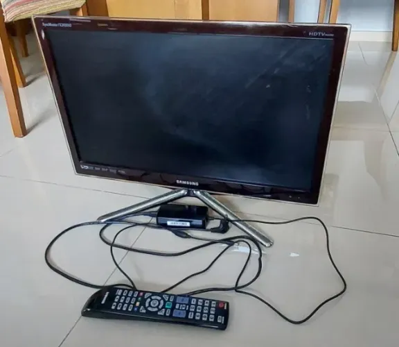 TV e monitor Samsung 24 pol (defeito)
