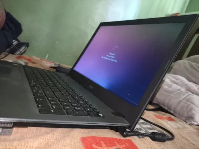 Acer Aspire ES1-574G | i5 | 8GB | SSD 120GB | GeForce 920M