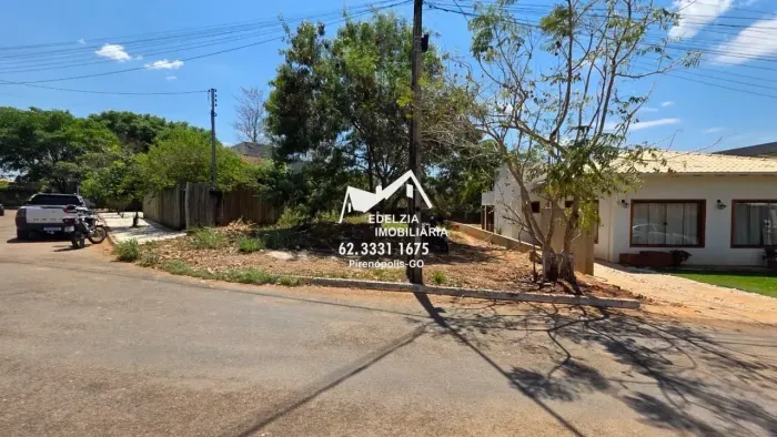Terreno à Venda no Condomínio Quinta do Sol