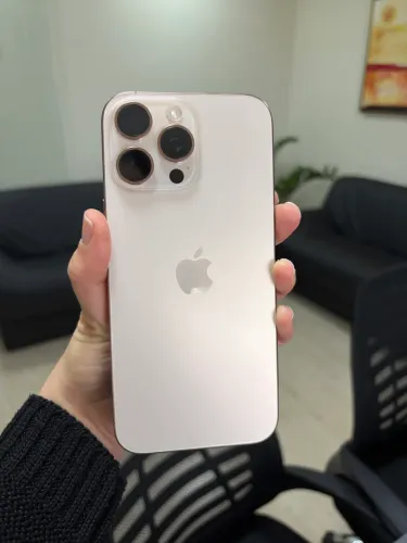 iphone 16 Pro Max Desert Titanium