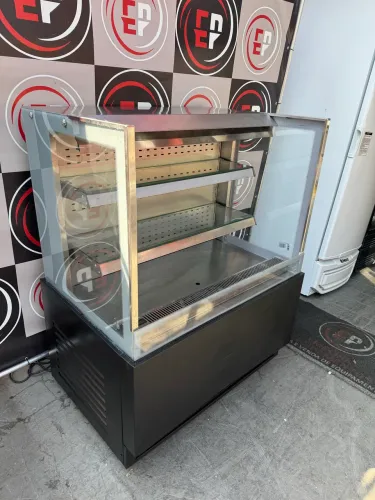 VENDO UMA VITRINE EXPOSITORA ABERTA SEMI NOVA