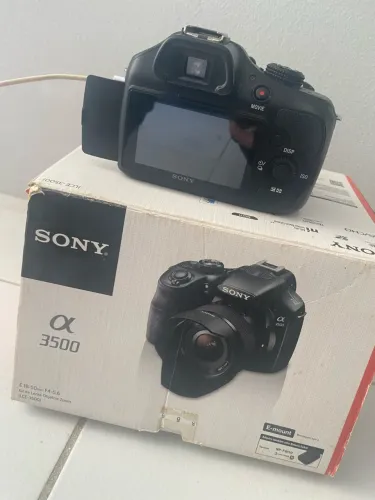 Câmera Sony Alpha A3500