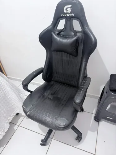 Cadeira gamer forte em