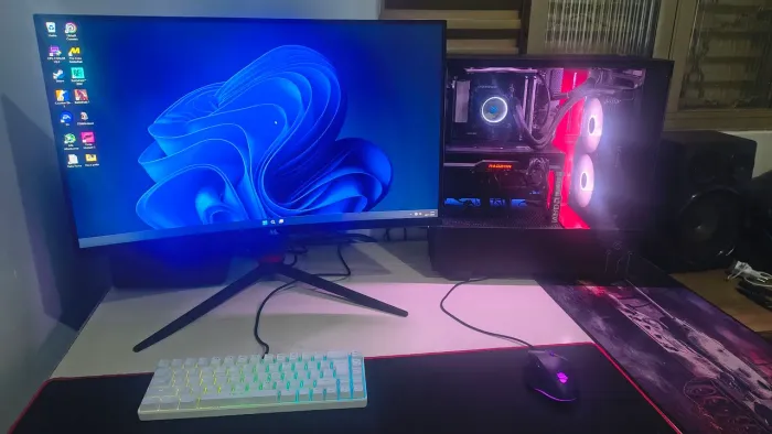Pc gamer i5 14th RX6750XT Nzxt 280Hz Troco iPhone note gamer ou