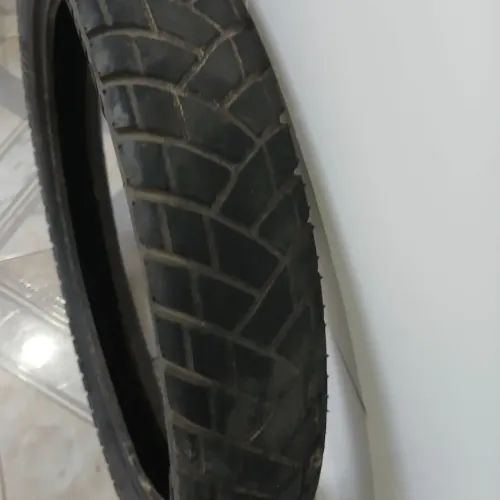 Pneu de moto