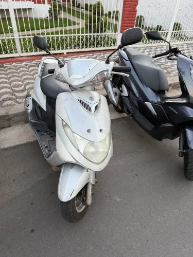Suzuki Burgman 125 ano 2008