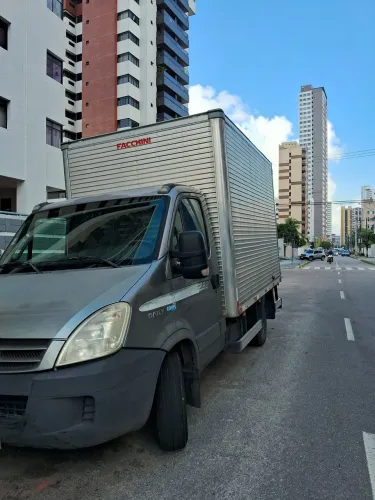 FRETE E MUDANÇA