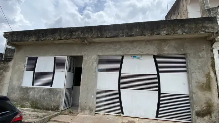 Casa com suíte à venda no Icuí-Guajará