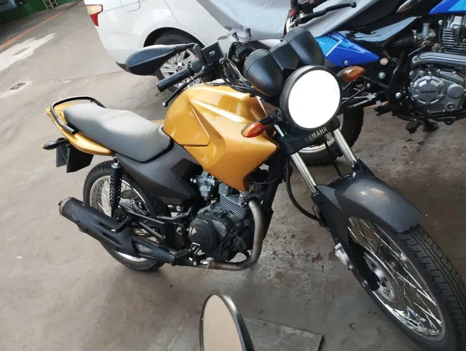 Moto Yamaha factor 125