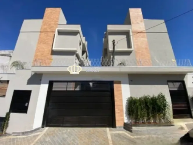 SOBRADOS DE ALTO PADRÃO EM CONSTRUÇÃO COM 2 SUITES E 2 VAGAS