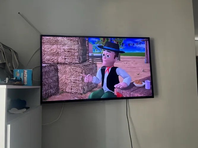 Vendo TV AOC 43
