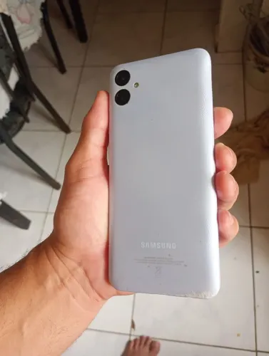 Samsung A04