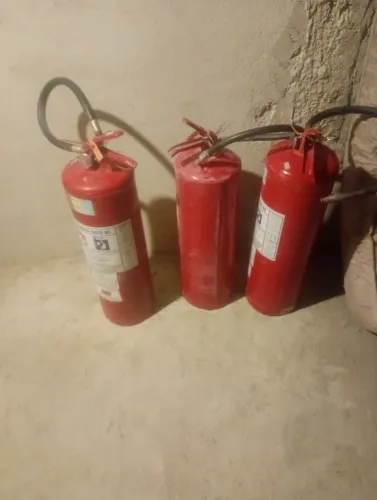 Vende se instintor de incendio 