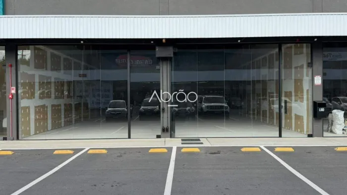 Loja Comercial para Locação no Centro Comercial Vila Lamu - 93 m² - Capão Raso Curitiba |
