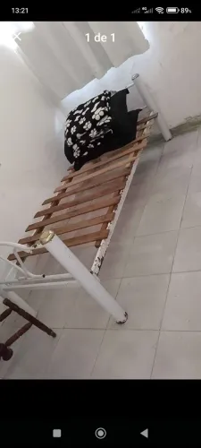 Cama de solteiro 