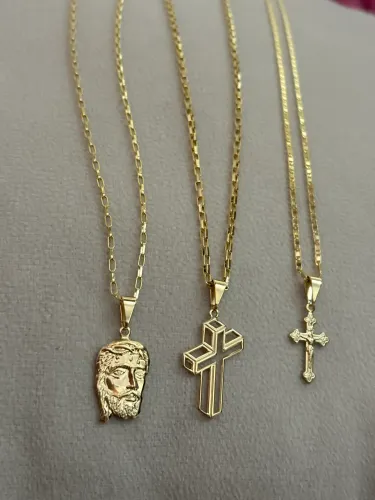 Corrente pingente e pulseira banhados a ouro 