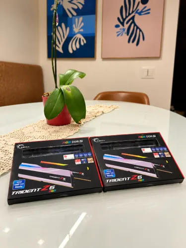 G.SKILL Trident Z5 RGB DDR5 32GB (2x16GB) 6400MHz CL32 XMP 3.0