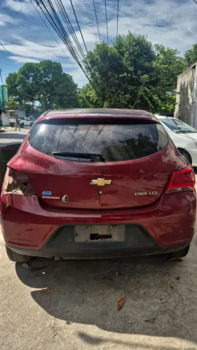 Peças retiradas Onix prisma 19