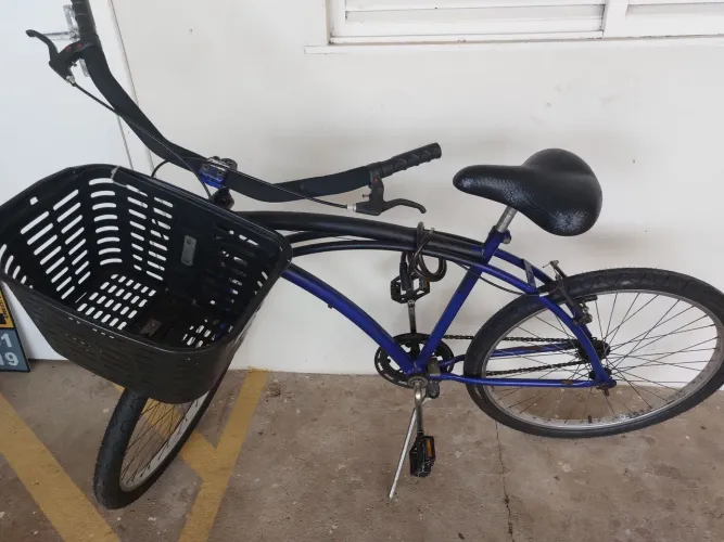 Bicicleta Caicara aro 26 com cesta e cadeirinha infantil 